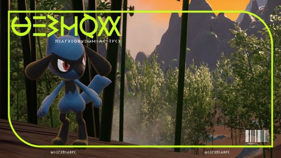 como evoluir riolu 2 Como evoluir Riolu: Um screebshot de Pokemon Scarlet da imagem de capa para Pokédex de Riolu, mostrando um Riolu em uma paisagem cheia de árvores, olhando por cima do ombro.