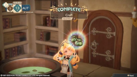 Atelier Marie Remake: Marie completando a síntese de algum ofício em seu ateliê perto do caldeirão.