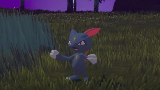 Como evoluir Sneasel: Uma captura de tela de Johto Sneasel iniciando uma batalha em Pokémon Legends Arceus.  Está em uma zona de distorção do espaço-tempo, conforme indicado pela iluminação escura e céu roxo.