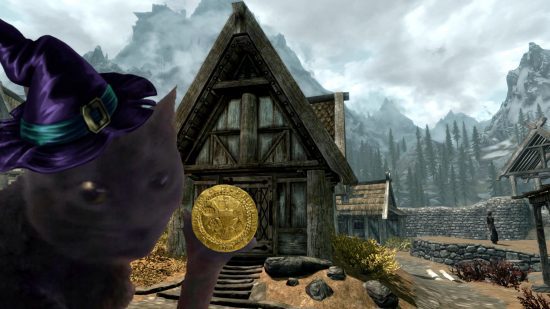 o gato 4 dabloon segurando um dabloon e usando um chapéu de bruxa na frente do Skyrim's Breezehome