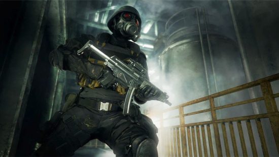 residente evil-hunk-1 Resident Evil Hunk - Hunk nos esgotos com sua arma pronta para atirar em alguns zumbis