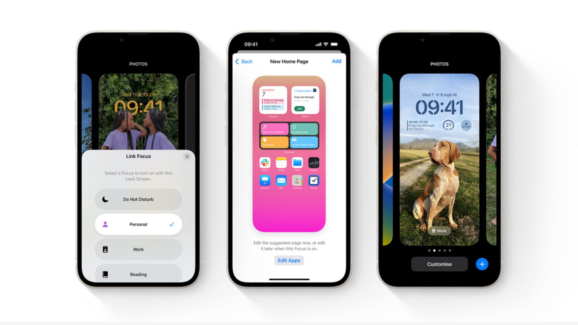 o que é ios-3 O que é iOS? Vários iPhones em um fundo branco com várias opções de menu e planos de fundo diferentes na tela, mostrando o novo software operacional.