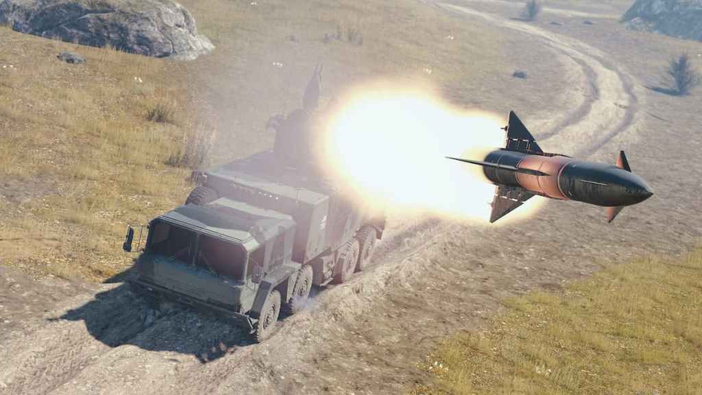 O War Thunder é plataforma cruzada? míssil