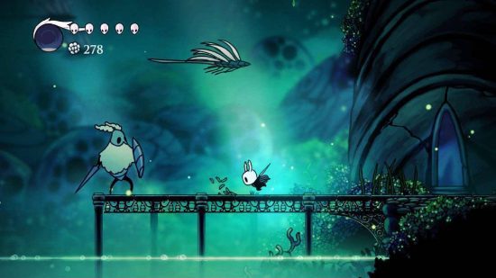revisão do cavaleiro oco (13) Revisão de Hollow Knight: O Cavaleiro explora uma área verde e ataca um inimigo