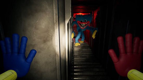 poppy-playtime-entrevista-1 Entrevista com Poppy Playtime - Huggy perseguindo o jogador através de um respiradouro